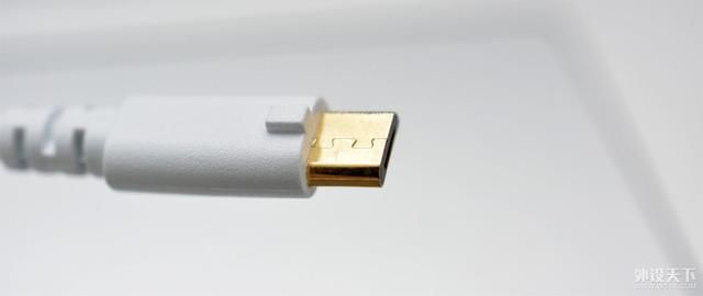 为了MAC不寂寞 我选了这把超薄蓝牙双模机械