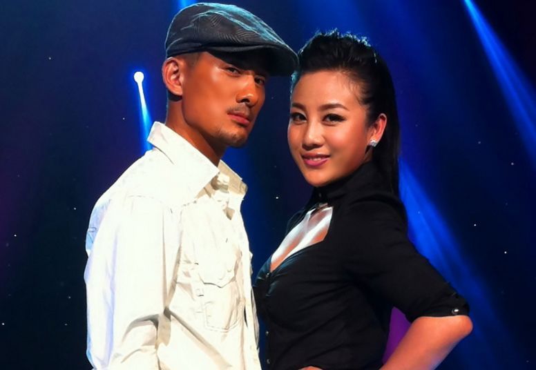 他冒充农民上春晚,娶了个超女当老婆,身份揭穿