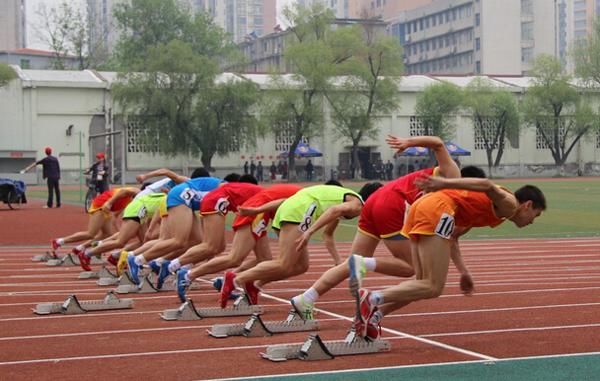 广西2018年体育高考成绩可查,查询电话11811