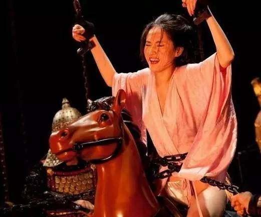 古代令不守妇道的女人闻风丧胆的惨烈刑具:铁莲花 古代令不守妇道的女人闻风丧胆的惨烈刑具:铁莲花