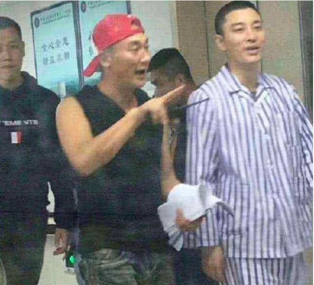 知情人曝贾乃亮和李小璐离婚?本人五月首发声