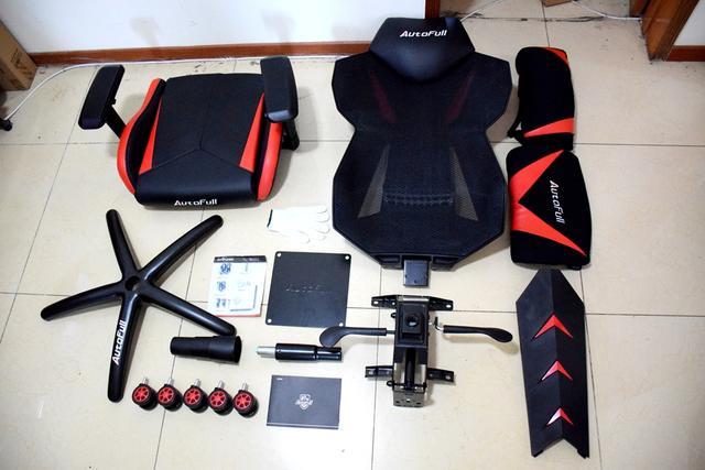 妹子来聊电竞椅--坐 的舒服最重要!