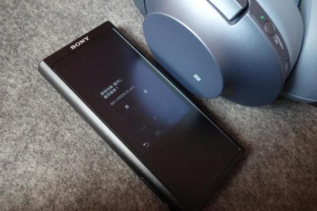 的降噪耳机?34小时续航!索尼新品WH-H900N评