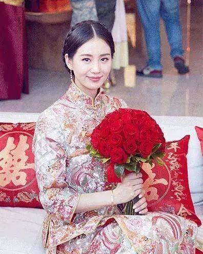 刘诗诗穿旗袍美得倾国倾城,惊艳了众人,惊艳了