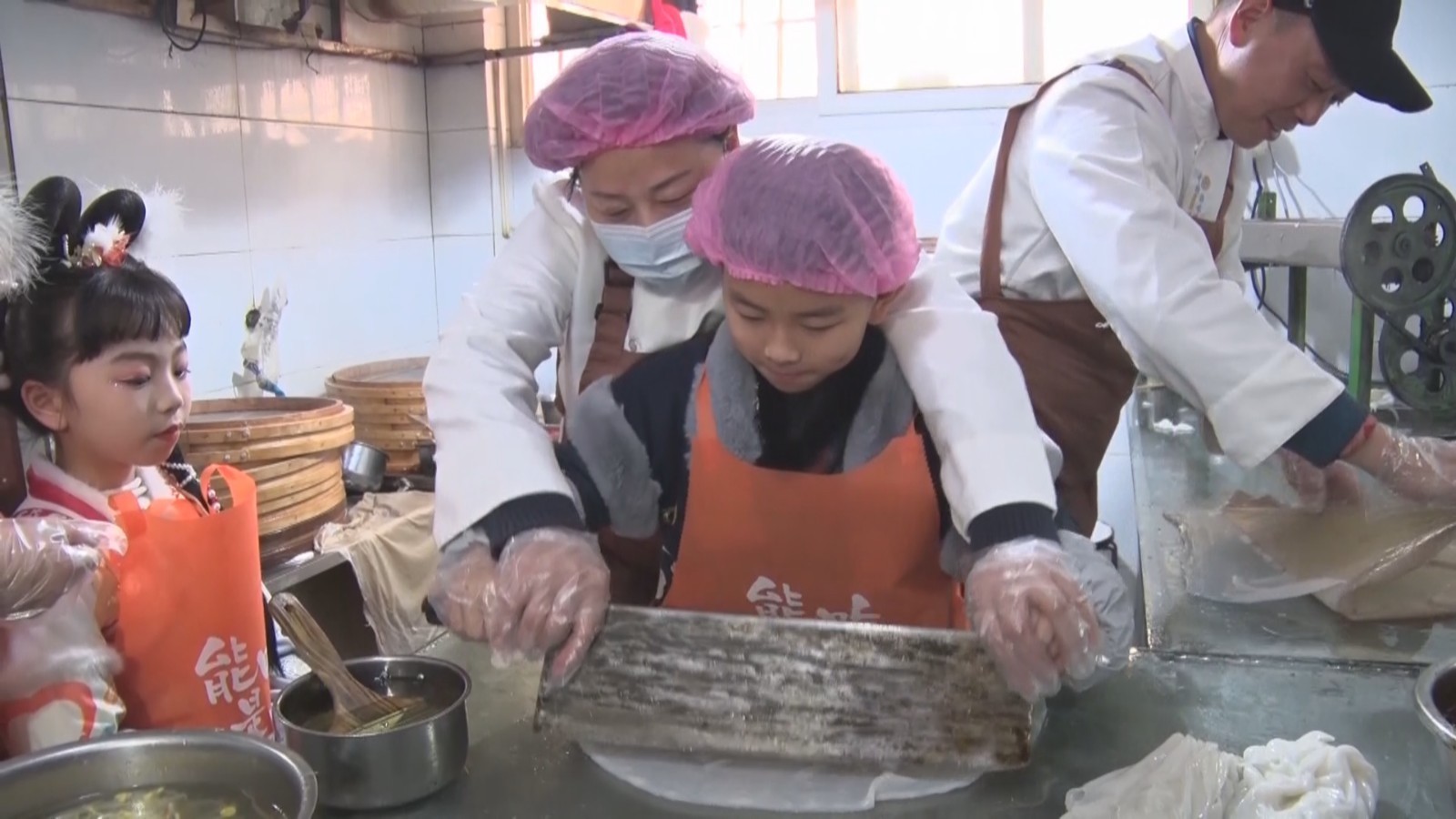 汉中面皮：传统非遗美食新发展之路_北京时间