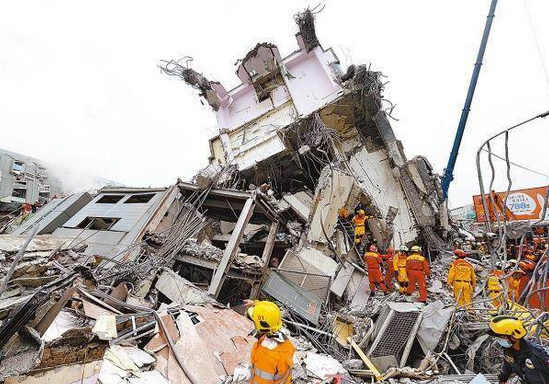 0206花莲大地震.图片来源:台湾《中时电子报》资料照