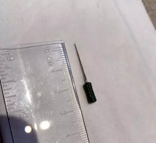 吓人！5厘米长针掉落7岁女童肚内 补牙医生竟称“很正常”不肯道歉