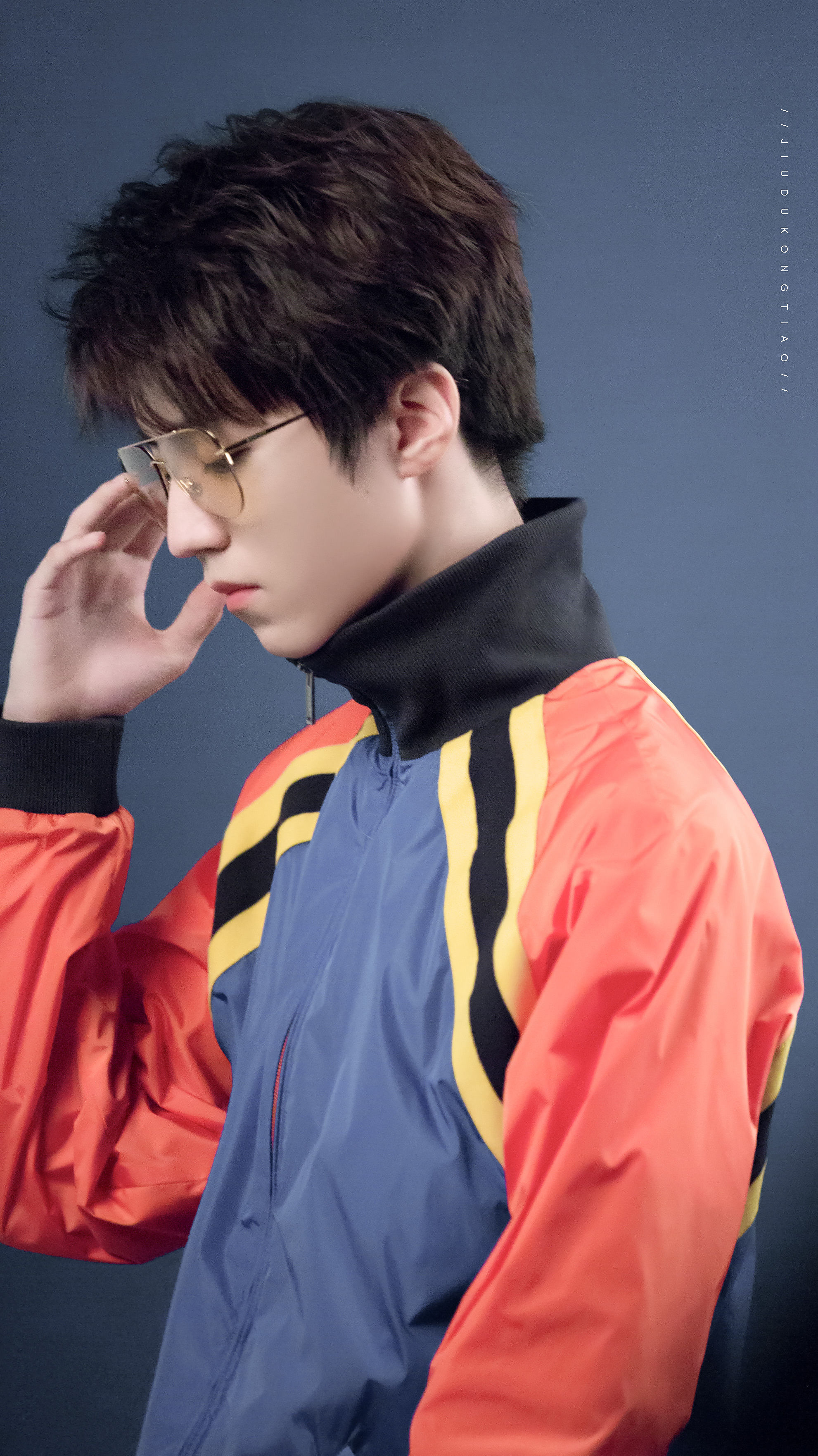 王俊凯代言暴龙眼镜,品牌第一个中国代言人,全