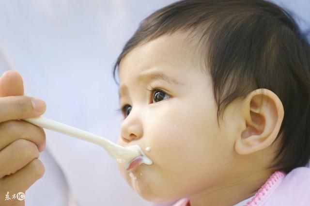 一岁宝宝吃什么辅食?1岁宝宝辅食食谱推荐