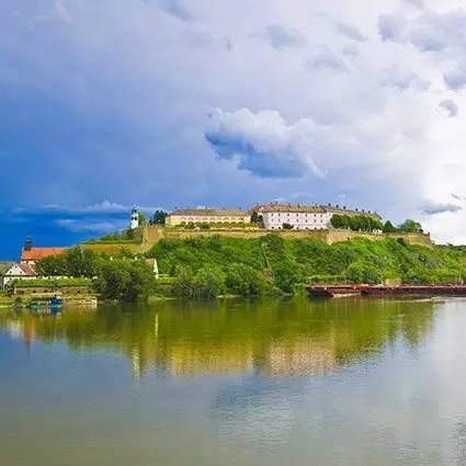 欧洲第一个对中国免签的国家是哪个?塞尔维亚