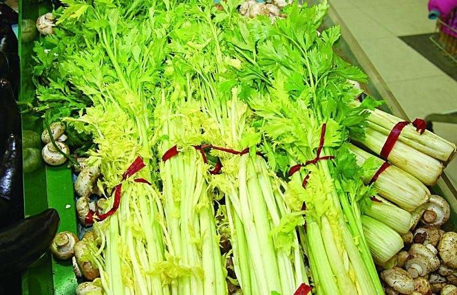 芹菜不能和它同吃,会对身体造成伤害,很多人还这样吃