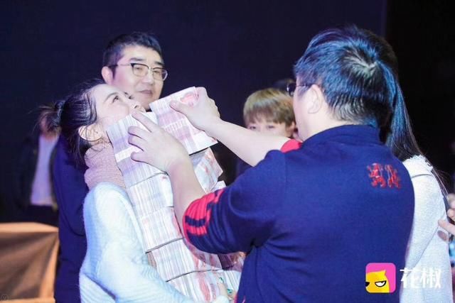 直播答题节目单场奖金400万,360老板周鸿祎都