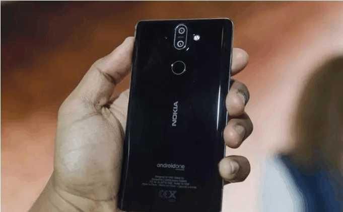 诺基亚双曲面屏手机强势来袭! 质量还是杠杠的