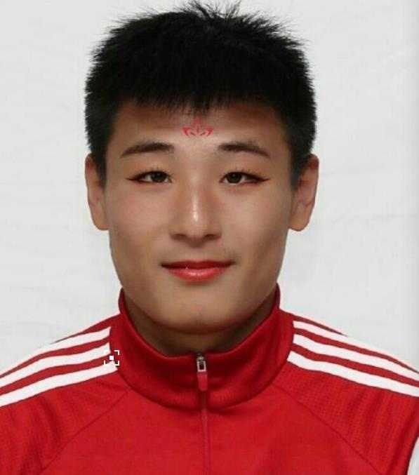 武磊转会恒大,3亿天价合同只待落笔,网友纷纷