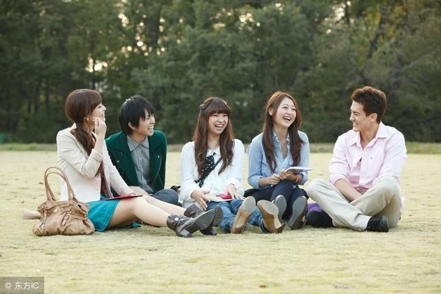 为什么很多人都选择了退出同学群?网友的回复