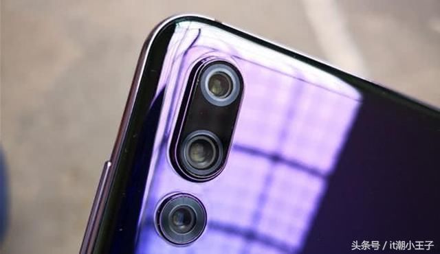 雷军要爆发 小米9首曝光 后置三摄\/首发骁龙85