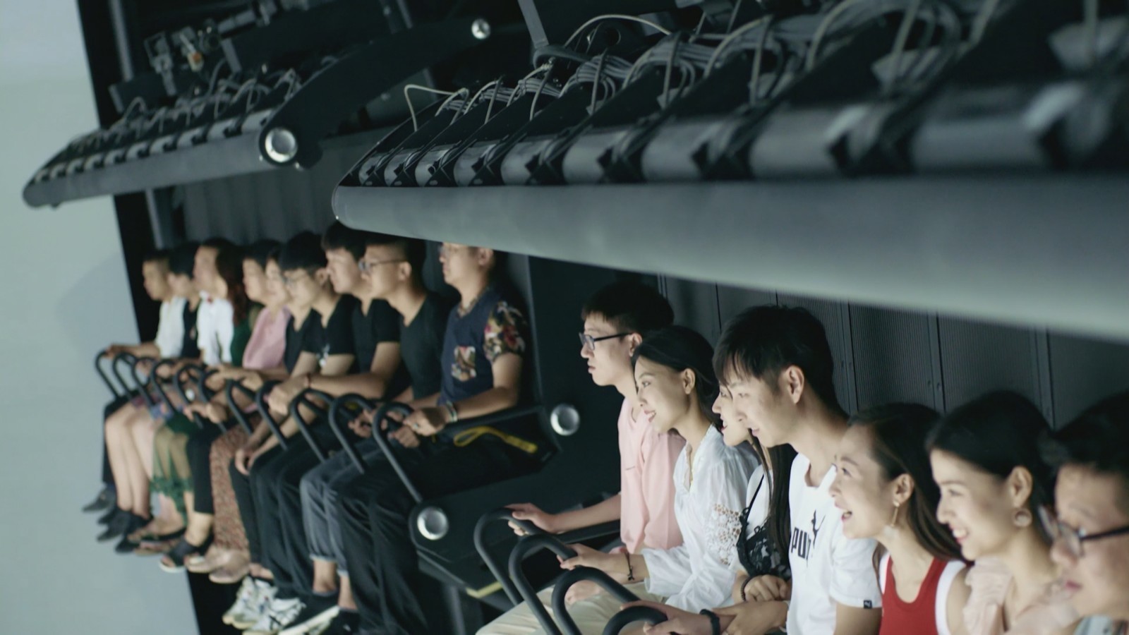 石景山游乐园沉浸式飞行体验馆 “飞越中国”飞行影院 石景山游乐园沉浸式飞行体验馆 “飞越中国”飞行影院