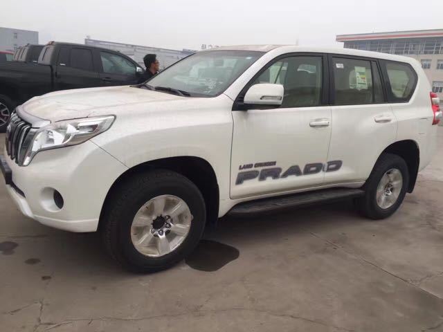 17款霸道4000丐版配置价格中东普拉多4.0报价参数