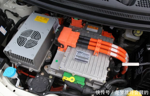 刚买2年奇瑞电动车,换电池7万,比车还贵!你还敢