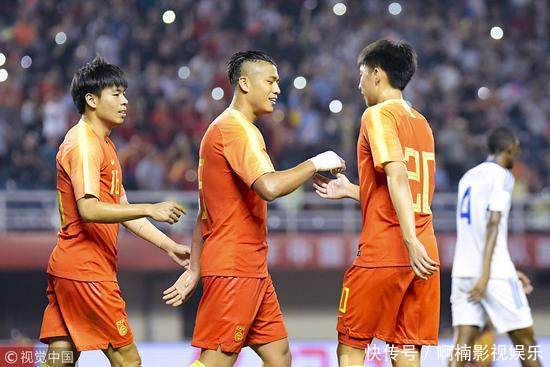 黄西建议解散中国国家足球队:一众圈内人围攻