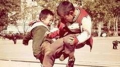 深圳30多名小学生排队被班长打,班主任:孩子间有矛盾正常 深圳30多名小学生排队被班长打,班主任:孩子间有矛盾正常