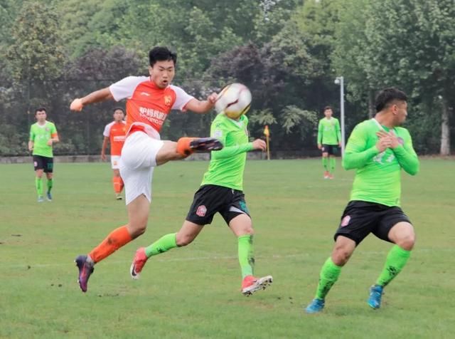 预备队|青年军出击,武汉卓尔队3:0战胜新疆雪豹