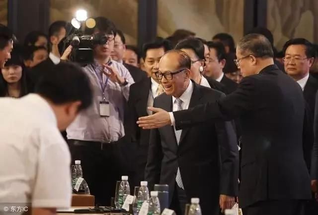 李嘉诚说到家庭聚餐,到处都隐藏着大智慧,你将