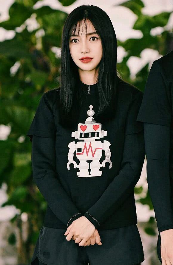 王思聪微博关注的十大女星,杨幂迪丽热巴我也