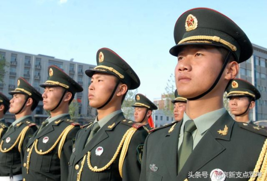 高中生士兵在部队考军校容易吗?