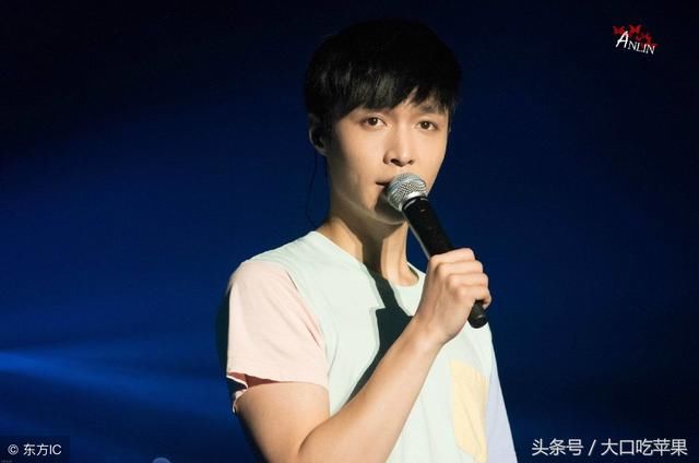 同样是黄磊参加的节目,大华变成了刘宪华,艺兴