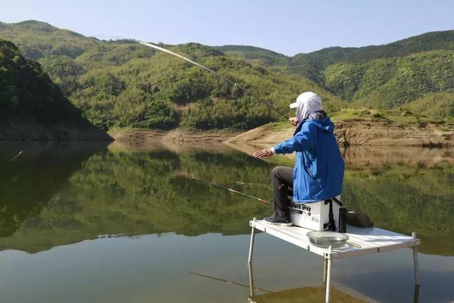 抛竿怎么抛?抛八分竿和抛满竿有什么区别?