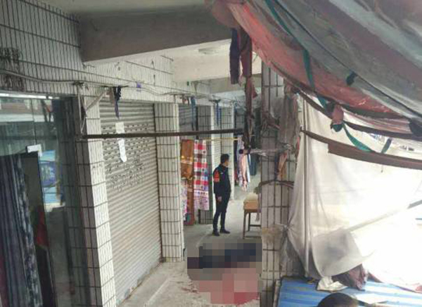 江西鹰潭一对开布店的夫妻商城内被杀 嫌疑人自杀 江西鹰潭一对开布店的夫妻商城内被杀 嫌疑人自杀
