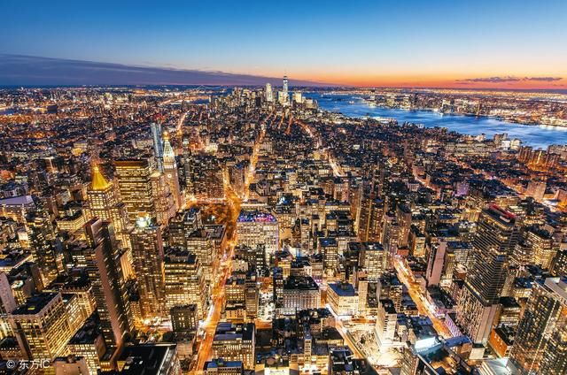 讨论公摊面积不合理,是为了推出房产税做铺垫