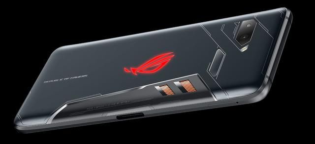 华硕ROG游戏手机上架美国官网:八大黑科技加