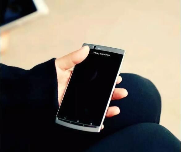 索爱生前最后一款安卓手机,在闲鱼上引发上百