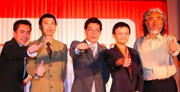 范冰冰、华谊要跑路?范伟也要出大事.