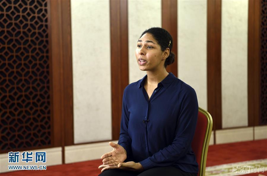 不忘初心用英文怎么说?十九大报告外文翻译