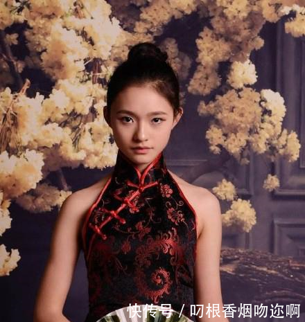冯绍峰前女友的旗袍装,倪妮风情,杨幂老气,难怪
