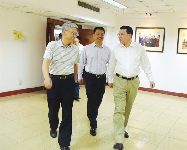 尔肯江·吐拉洪到省厅调研 接见新疆交通运输厅党委书记李宏斌一行