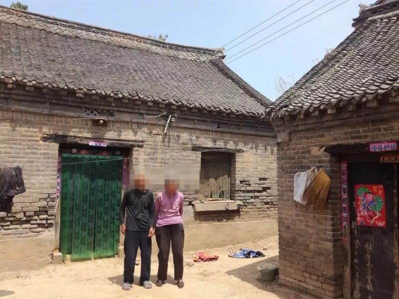 头条新闻曝光;杞县裴村店吕东村低保乱象、拉