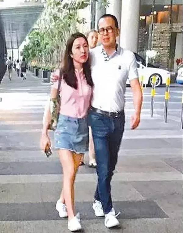 获赠小超人李泽楷1亿新房,平民港姐郭嘉文半只