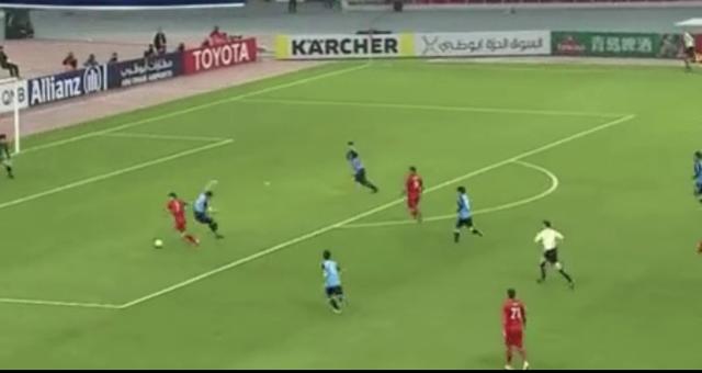 丢人!中超射手王过人世界级,射门卡瓦尼,网友: