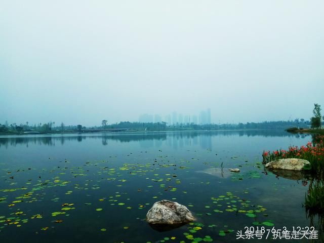 成都天府新区印象天府公园之秦皇湖