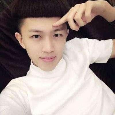 快手再现百万主播!排面超仙洋、牌牌琦,网友:背