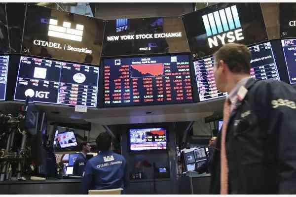 华尔街给特朗普发出信号:放开亚马逊 停止贸易战