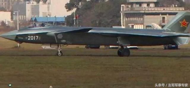 歼20战机赢得西方赞美,俄罗斯十分不屑,称其是