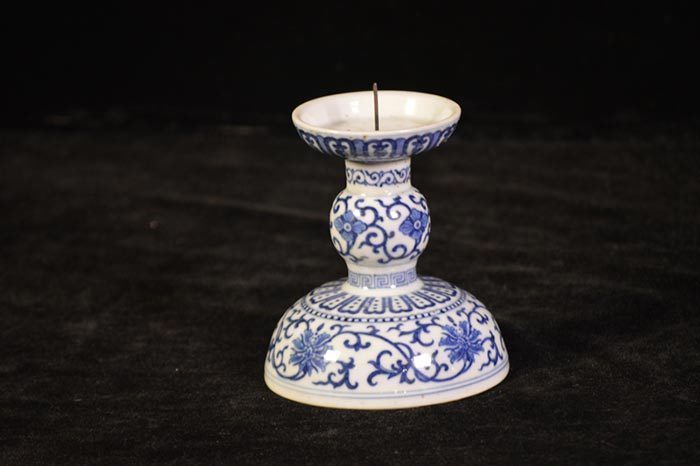 《拍宝》嘉庆青花官窑蜡烛台
