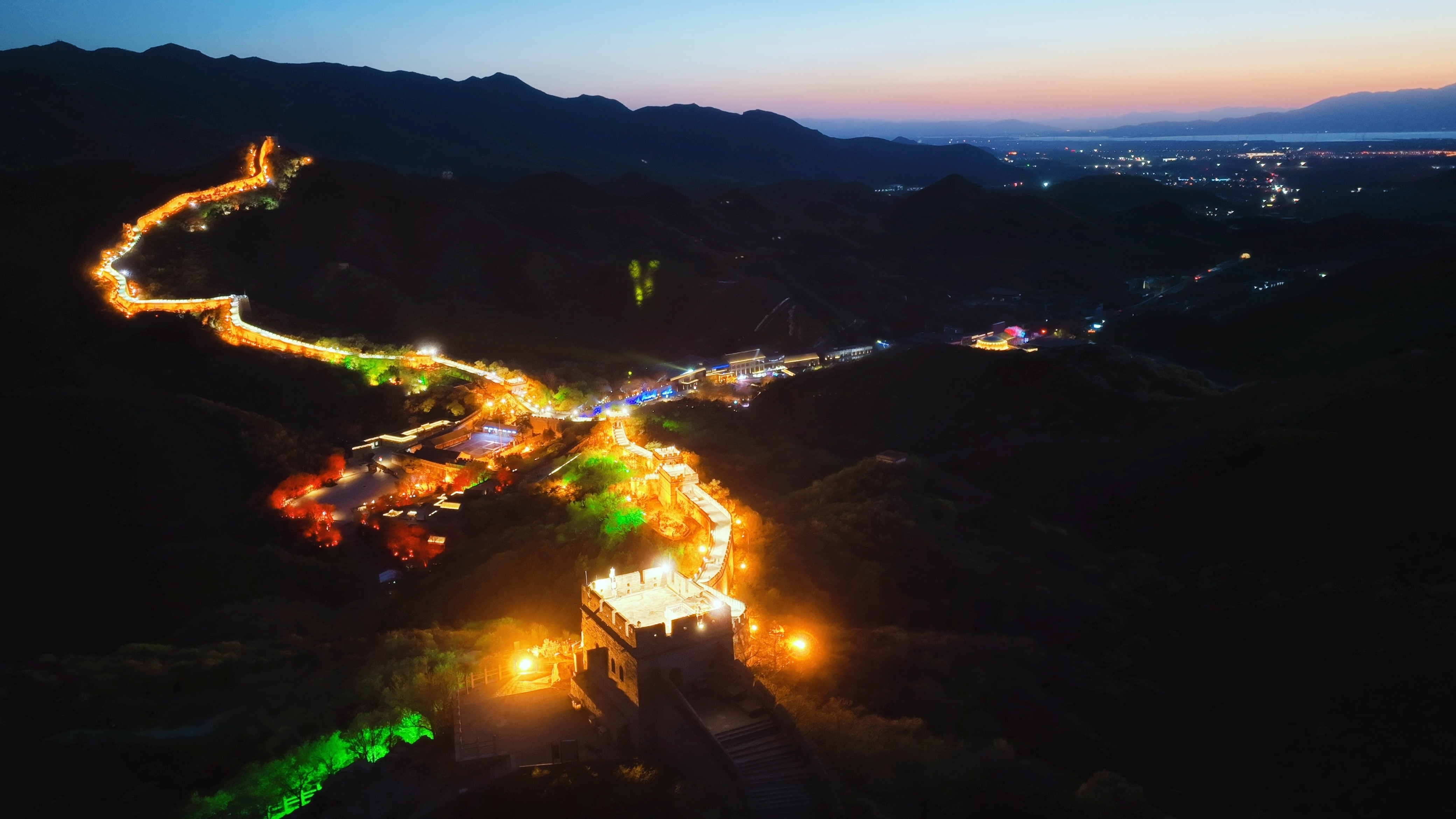 我们今晚见！绝美，八达岭夜长城将常态化每晚开放！