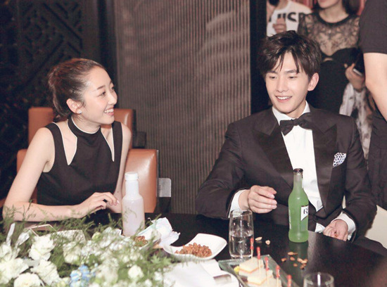 蒋梦婕杨洋晚宴同框 "宝黛"cp再度合体