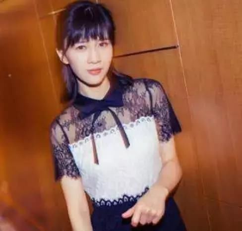 抖音网红粉丝排名,费启鸣垫底,怎么也想不到第